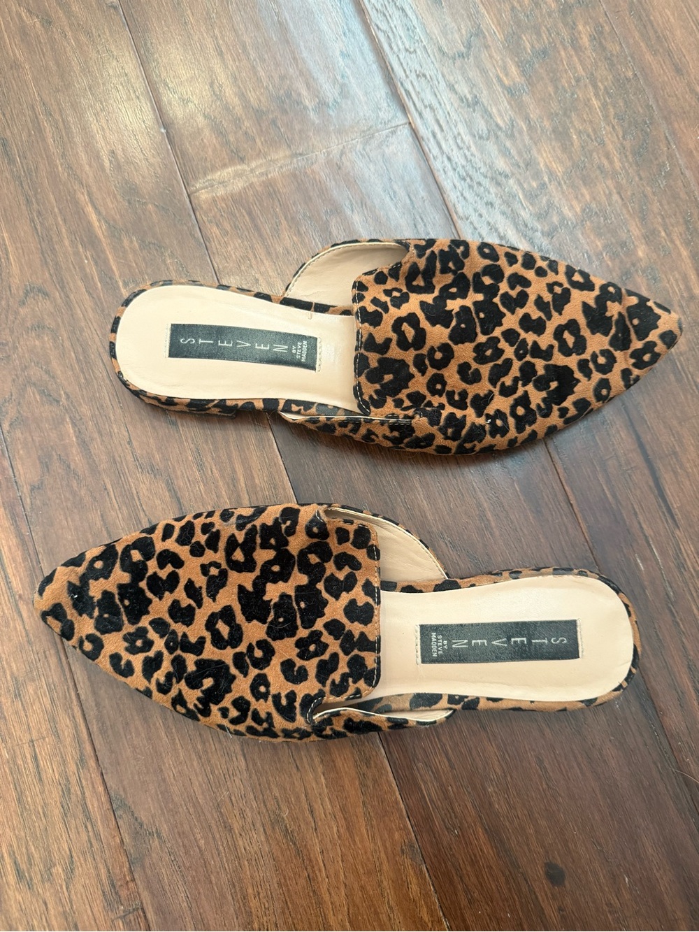 Steve Madden Leopard Print Pointed Slip-On Mules in Tan and Black